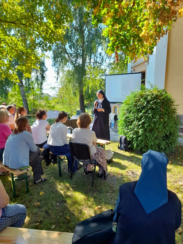 Návšteva vo farnosti Dojč a filiálke Šajdíkove Humence