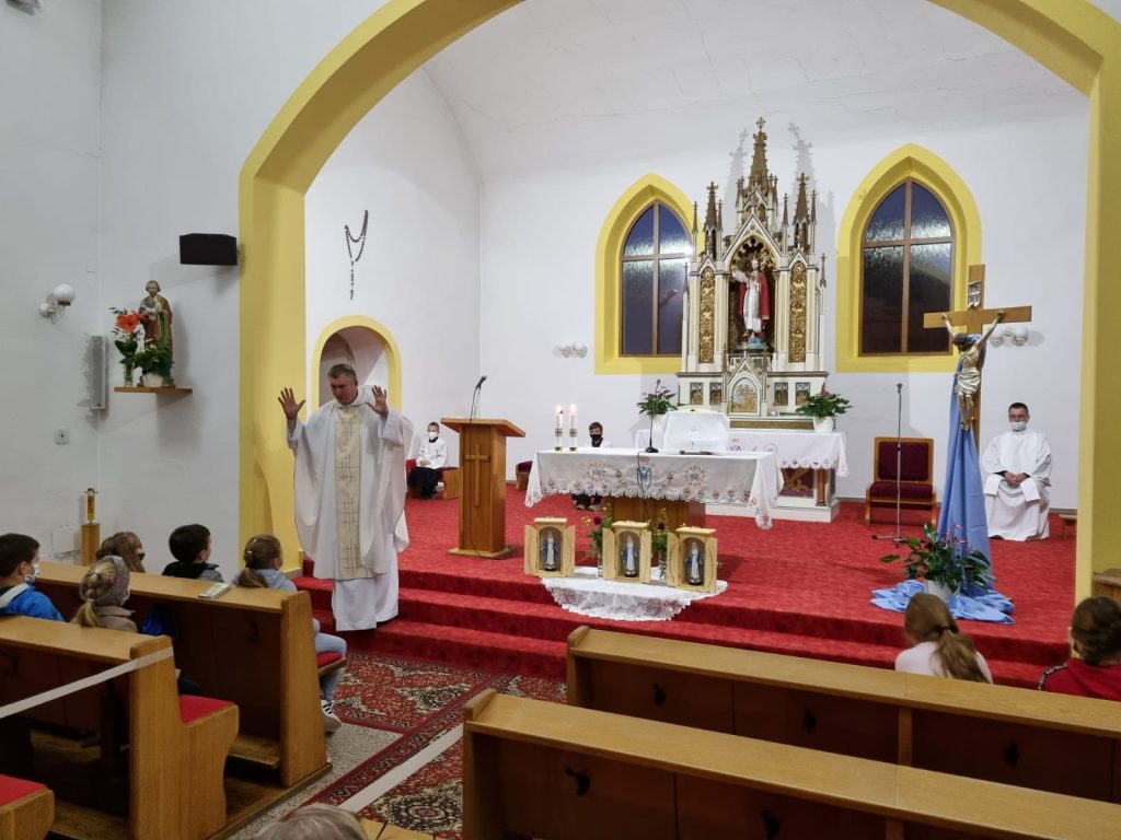 Požehnanie kaplniek vo Veľkej Lehôtke