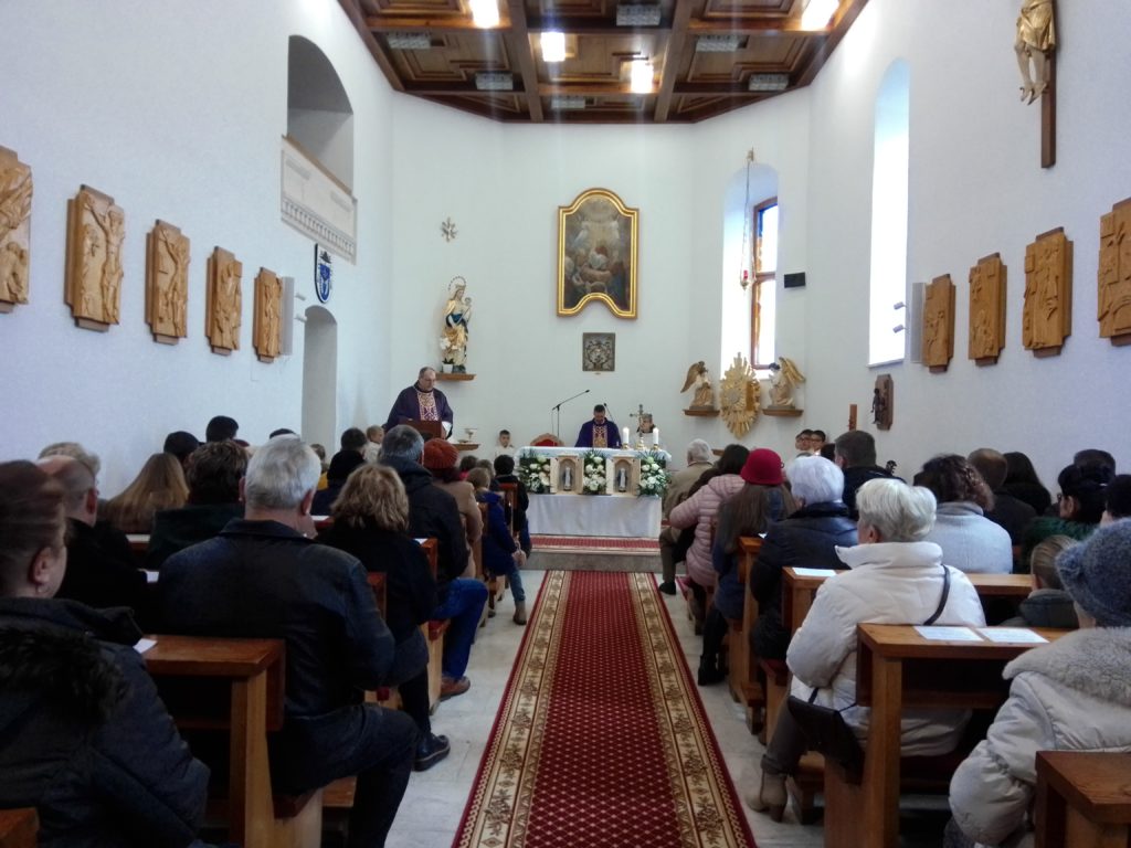 Požehnanie kaplniek v Kotešovej