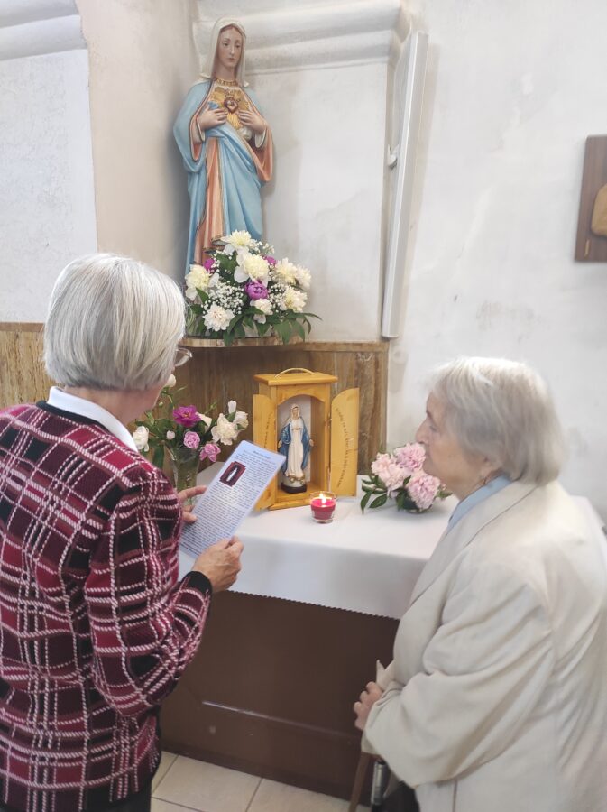 Požehnanie kaplnky v Malých Uherciach